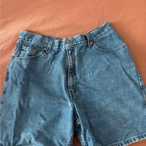 Vintage Levi’s Women’s Jean Mom Shorts